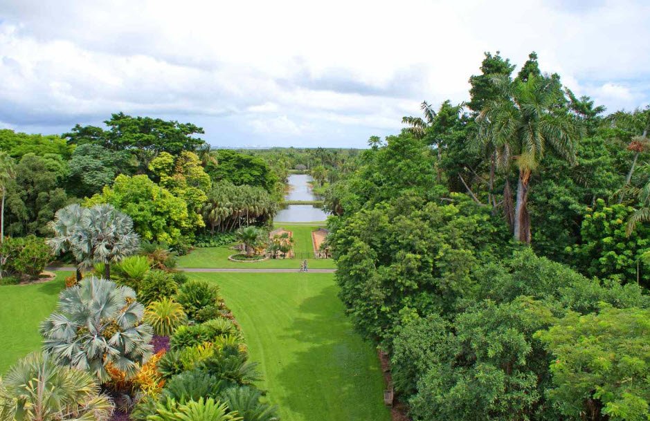 Unbelievable Acres Botanic Garden, United States